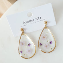 Cargar imagen en el visor de la galería, Boucles d'oreilles fleurs Violettes - goute (XL 32mm)
