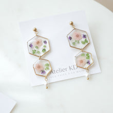 Charger l'image dans la galerie, Boucles d’oreilles Chloé rose - trio hexa