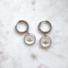 Load image into Gallery viewer, Lola earrings - size M