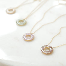 Charger l&#39;image dans la galerie, Collier Dona 16mm - Edition spéciale automne 2025
