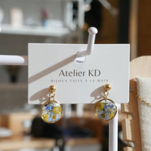 Charger l'image dans la galerie, Boucles d’oreilles bouquet - petits ronds
