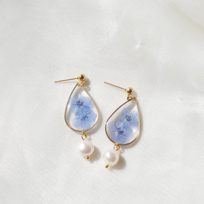 Boucles d'oreilles myosotis et perle - goutte 22mm