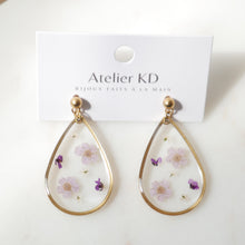 Charger l&#39;image dans la galerie, Boucles d&#39;oreilles fleurs Violettes - goute (XL 32mm)
