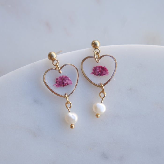 Boucles d’oreilles Perla - gypsophile fuschia - coeur (moyen)