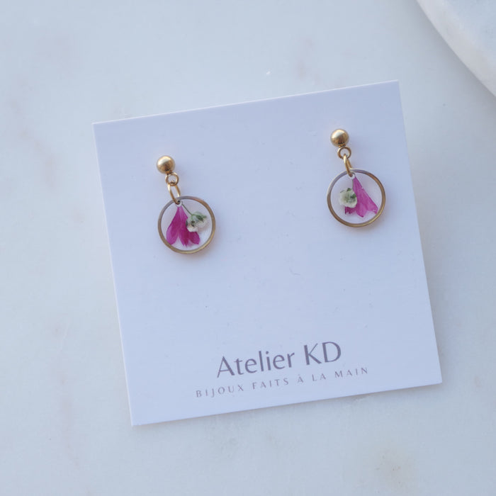 Lucy and Gigi White Earrings - Small 12mm