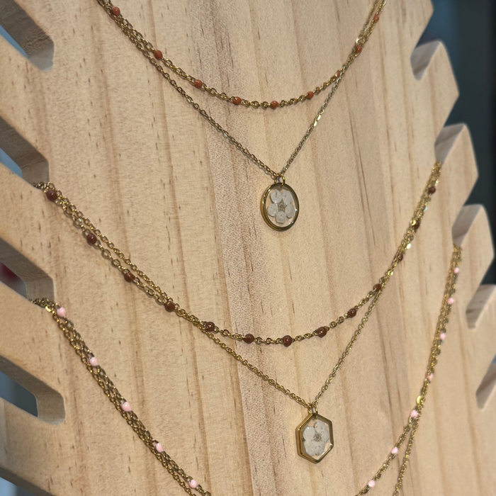 Collier Sofia double -fleurs blanche et chaine marron