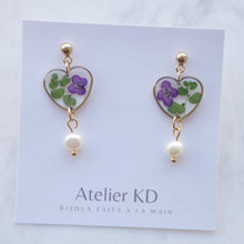 Load image into Gallery viewer, Boucles d’oreilles Chloé - coeur (moyen)
