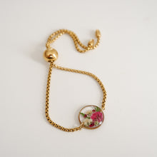 Load image into Gallery viewer, Heart bracelet - fuchsia flowers
