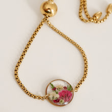 Load image into Gallery viewer, Heart bracelet - fuchsia flowers
