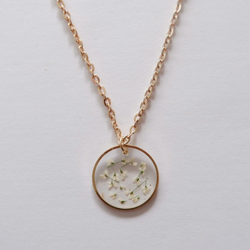 Round Necklace - Small white flowers