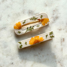 Load image into Gallery viewer, Hair barrette - Fern and daisies
